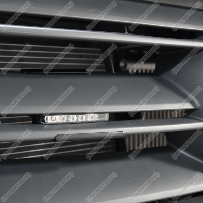Preview: Frontblitzer Montagehalter für Mercedes Benz Sprinter 907/910, Set | für Blitzmodule L54